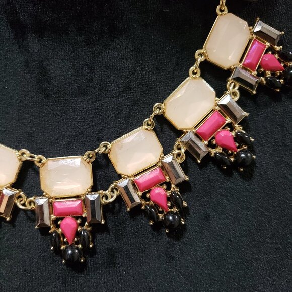 Womens Fashions Multicolor Glass Shape Stone Colored Necklace with Lobster Clasp - Picture 4 of 9